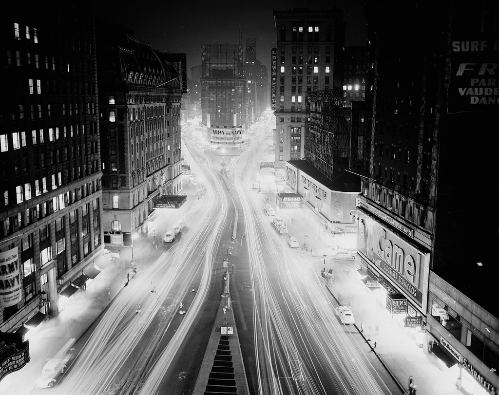 Amazing old photos that capture the everyday life in New York City in the 1940s